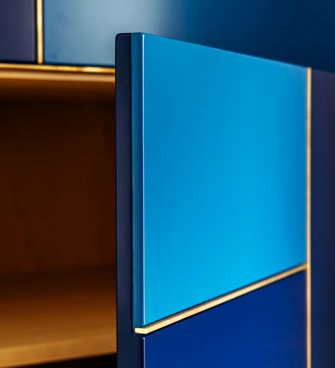 Meubles laqués & laiton